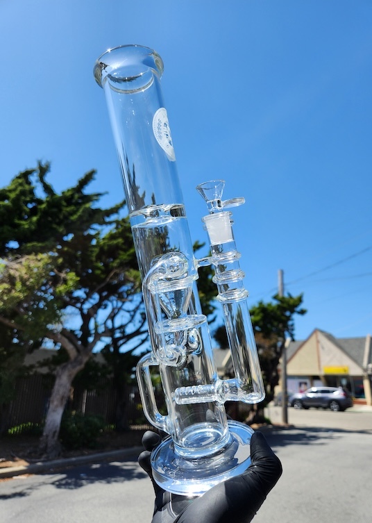 Bongs under $125