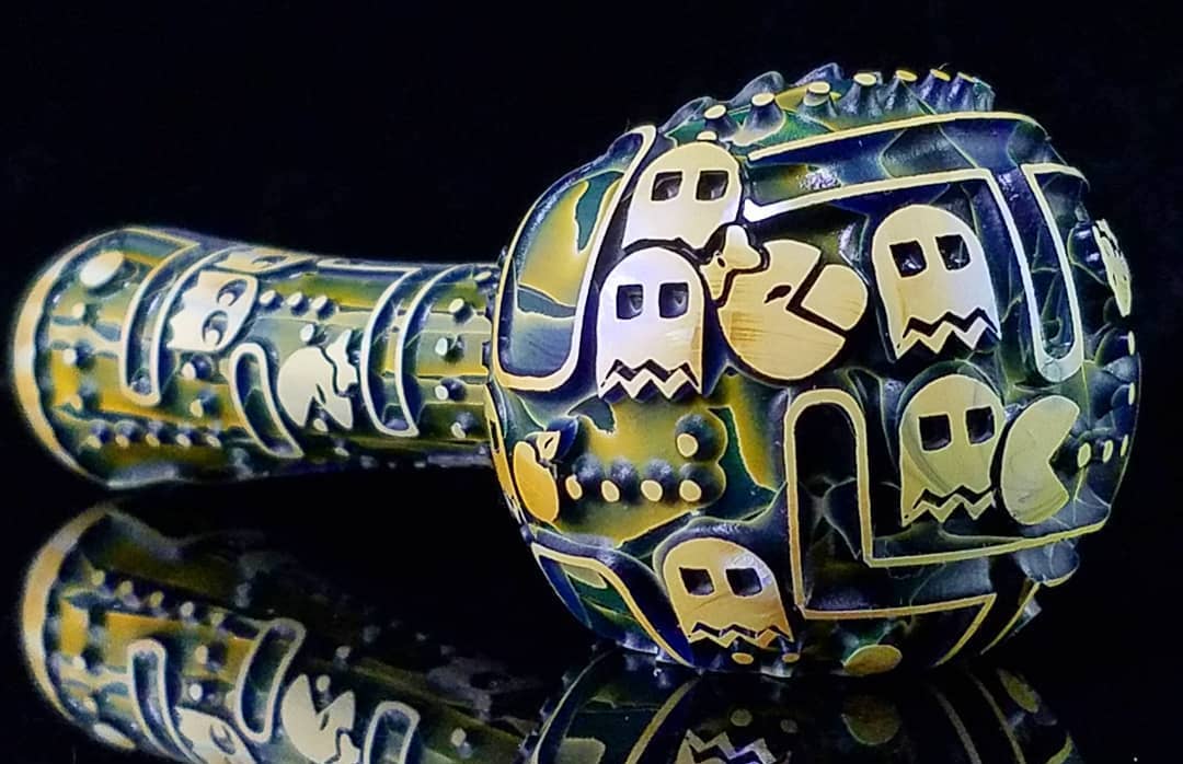 How Glass Bongs Are Created Through The Art of Glassblowing